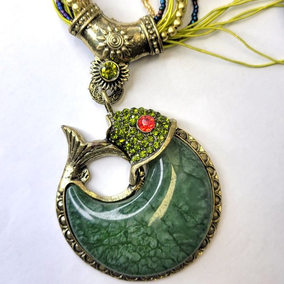 Chunky Fish Pendant Necklace Fashion Gemstone Green Fish Pendant - Picture 5 of 12